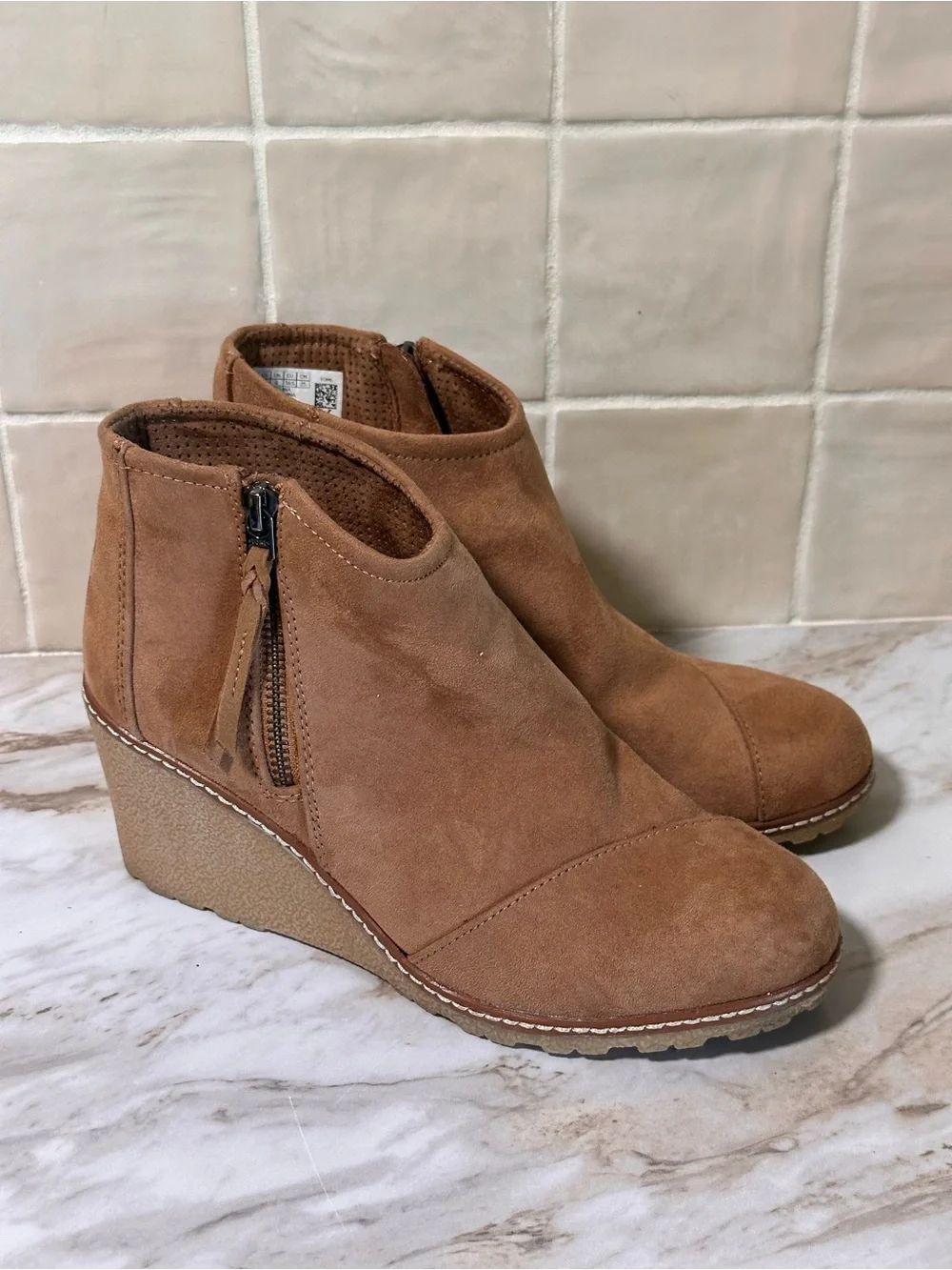 TOMS Avery Wedge Booties / microfiber suede. Size 8